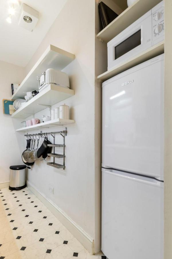 Elegant Earl'S Court 2 Bedroom Flat Just 4 Minutes From Tube London Eksteriør bilde